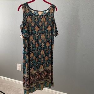 Cold Shoulder Knee Length dress